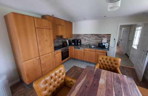 Roggenstede Otro | Former. Farmhouse with sauna/whirlpool/fireplace near the beach