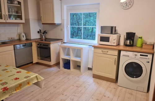 Schladern Casa | Former. Mill vacation home. Secluded location, close to nature, lots of space. Ideal for groups.