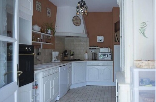 Euzet-les-Bains Cabaña | El ex seda 300 m2 reformado con buen gusto con piscine13 x 5 m + Spa