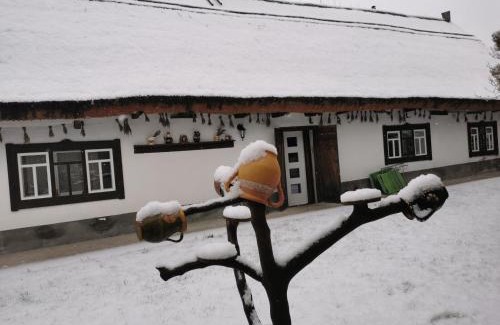 Egerszolat Casa | Forrás