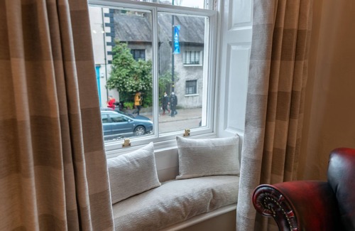Kendal Apartamento | Forrest's Townhouse: dos apartamentos contiguos con pasillo privado compartido