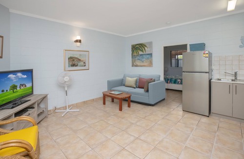 Forster Apartamento | Forster Lodge 6: 1 BR, 0.5 BA Apartment in Forster, Sleeps 4