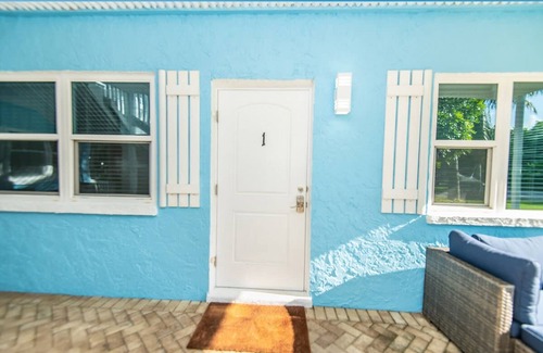 Fort Pierce Shores Casa | Fort Pierce - 2BD 2BA Tropical Surfside Retreat