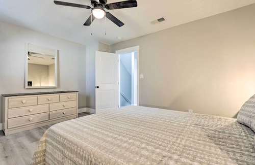 Wright Casa | Fort Walton Beach Townhome < 3 Mi to the Beach!