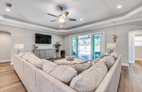 Ocean City Casa | Fort Walton Beach House Lanai with Saltwater Pool!