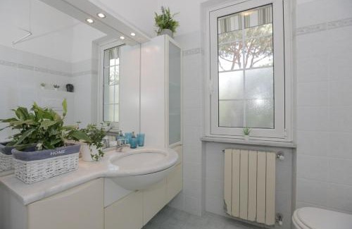 Ronchi Apartamento | FORTE DEI MARMI - 500m to the sea