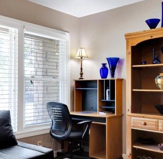 Shearer Hills - Ridgeview Casa | Fortuitous - A Birdy Vacation Rental