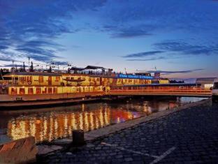 Ujlipotvaros Alquiler De Eote | Fortuna Boat Hotel Budapest