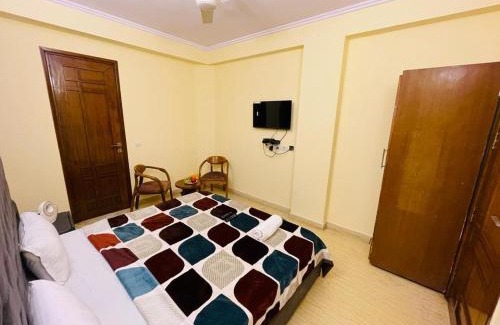 Saket Apartamento | Fortune Home Service Apartment 4Bhk,D-36, Saket