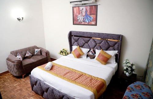 Saket Apartamento | Fortune Home Service Apartment 3Bhk,E-28, Saket 2B
