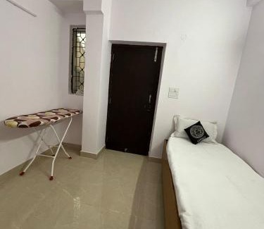 Saket Apartamento | Fortune Home service Apartment 1Bhk,L-73A Saket