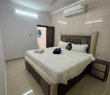 Saket Apartamento | Fortune Home service Apartment 1Bhk,L-73A Saket
