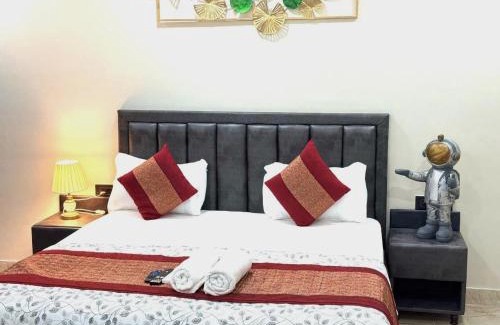 Saket Apartamento | Fortune Home Service Apartment Studio, J-267 Saket