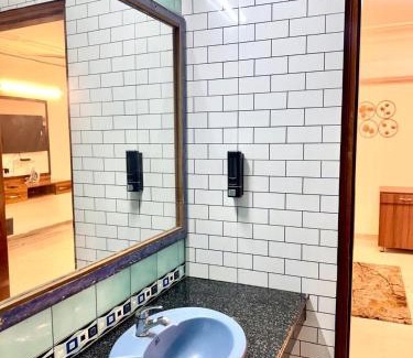 Saket Apartamento | Fortune Home Service Apartment, Studio E-30