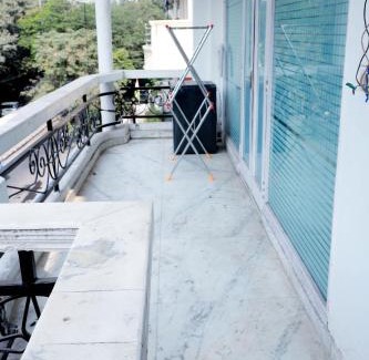 Saket Apartamento | Fortune Home Service Apartment 2Bhk,E28 Saket 2A