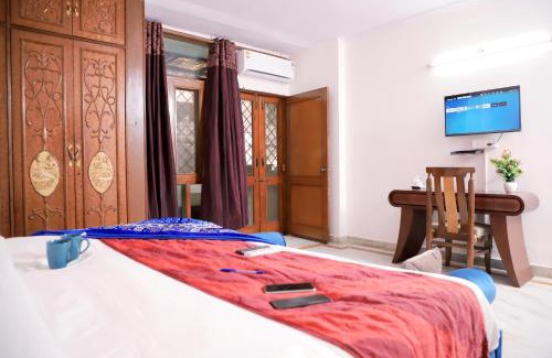 Saket Apartamento | Fortune Home Service Apartment,2Bhk, D-198,SAKET