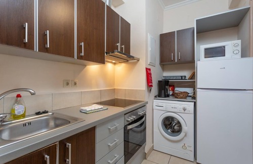 Agios Stefanos Apartamento | Foteini Apartment - Dos Habitaciones Piso, Capacidad 3