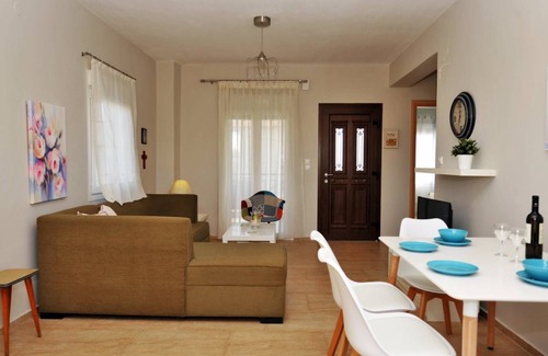 Paralia Dionysiou Cabaña | Fotinia Beach House 1st floor - Dionysiou Beac...
