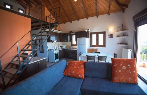 Kato Lechonia Casa | Foula House in Magnisia