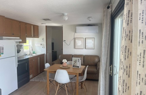 Devils Lake Casa | "Founder's Retreat" - Trailer & Bunk House - Ackerman Valley
