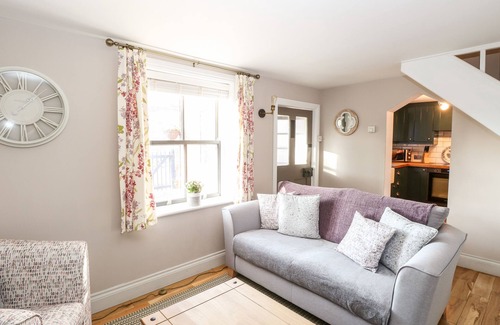Reedham Cabaña | FOUNDRY COTTAGE, pet friendly, country holiday cottage in Reedham
