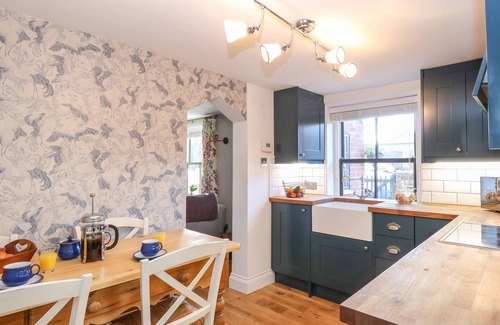 Reedham Cabaña | FOUNDRY COTTAGE, pet friendly, country holiday cottage in Reedham