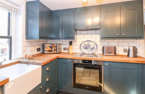 Reedham Cabaña | FOUNDRY COTTAGE, pet friendly, country holiday cottage in Reedham