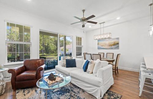Santa Rosa Beach Casa | Fountain View at Kara Lake Townhomes