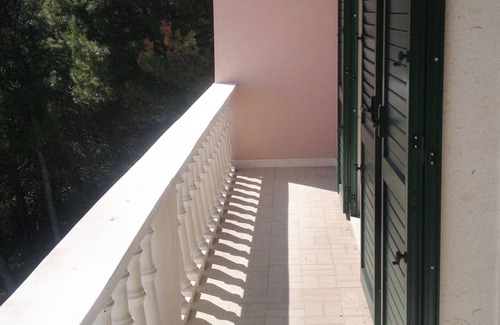 Medici Apartamento | Apartamento de cuatro habitaciones con terraza y vista al mar Medici, Omis (A-7461-a)