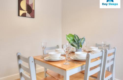 Peterborough Apartamento | Four Bedroom By Keysleeps Short Lets Peterborough With Free Parking Spacious Central Contractor