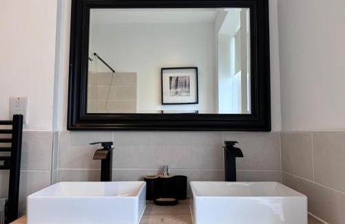 Clitheroe Casa | Four Bedroom High Spec Victorian Townhouse