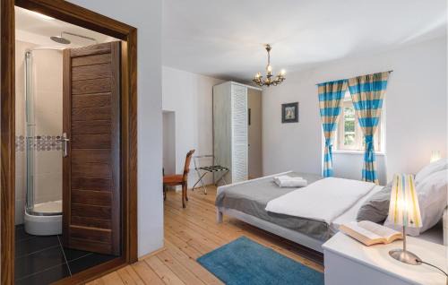 Kringa Casa | Four-Bedroom Holiday Home In Kringa