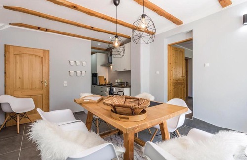 Municipality of Plaski Casa | Four-Bedroom Holiday Home in Plaski