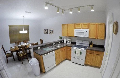 Davenport Casa | Four Bedroom Pool Home - 1008 RR - Vusa