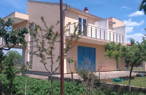 Unesic Casa | Four Bedroom Villa Anita with Terrace