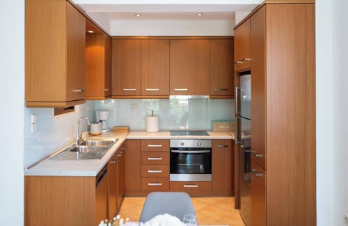 Prines Villa | Four Bedroom villa close to the town and beach
