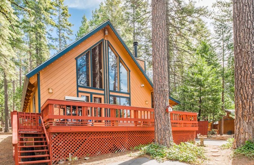 Dorrington Chalet De Esquí | Four By Four Classic Pet Friendly Chalet in Dorrington - Sleeps 8-10.