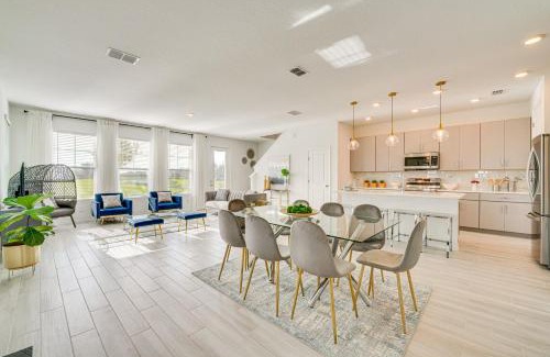 Davenport Casa | Four Corners Townhome with Pool Access Near Disney!