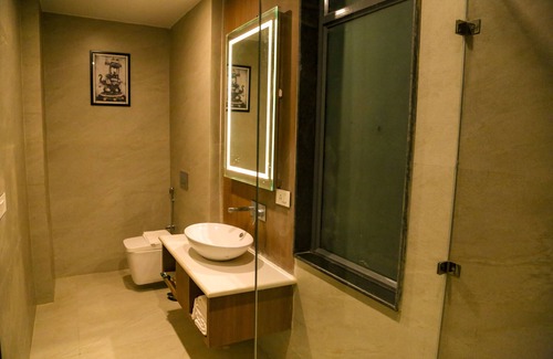 Varanasi Complejo | Four Leaf Hotel Sapphire Blue
