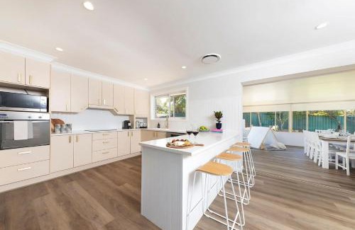 Forster Casa | Four Palms Forster Luxe Spacious Pet Friendly