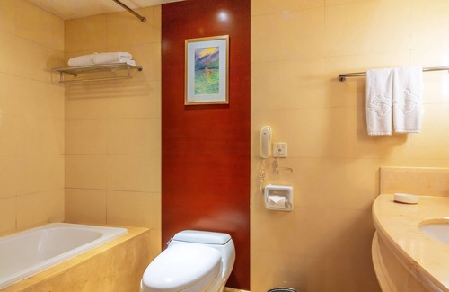 Jeifangbei Central Business District Hotel | Yangtze Island Chongqing
