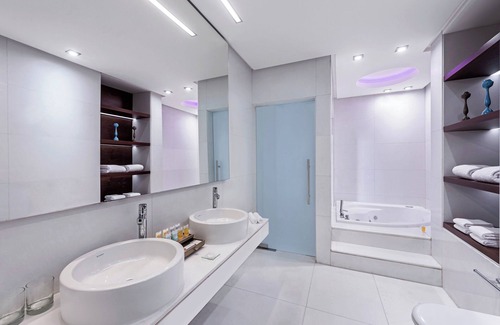 Doha Hotel | Four Points by Sheraton Doha
