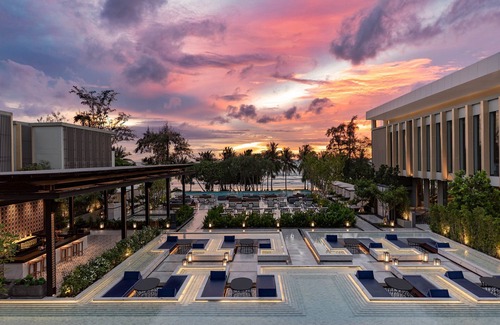 Patong Hotel | Four Points by Sheraton Phuket Patong Beach Resort