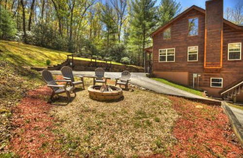 Cherry Log Casa | Four Ridges Lodge