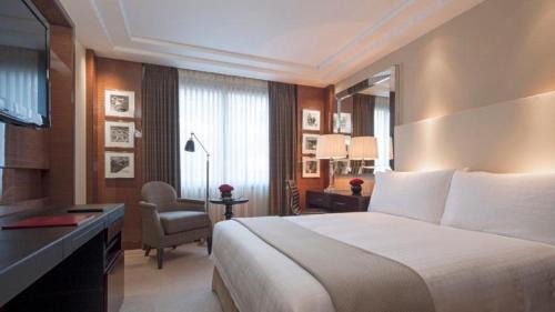 Mayfair Hotel | Four Seasons Hotel London at Park Lane