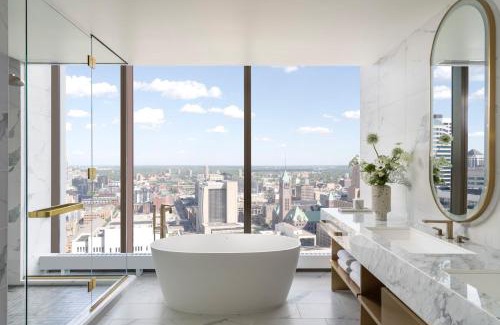 Downtown Minneapolis Hotel | Four Seasons Hotel Minneapolis