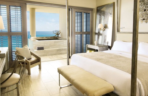 West End Village Complejo | Four Seasons Resort and Residences Anguilla