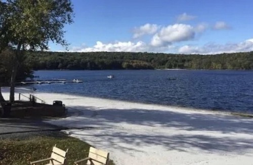 Rowland Casa | Four Seasons Serene Getaway