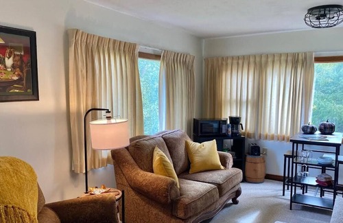 Logan Cama Y Desayuno | Four Seasons Suite (Hocking Hills)