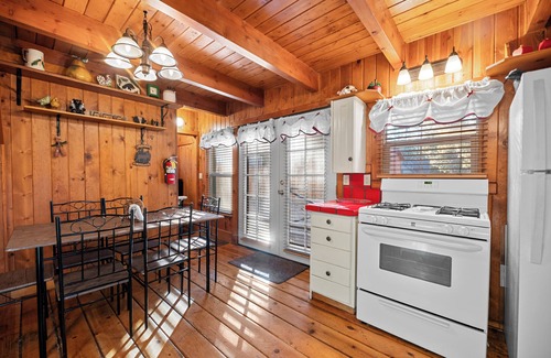 Big Bear City Cabina | Fox Cabin